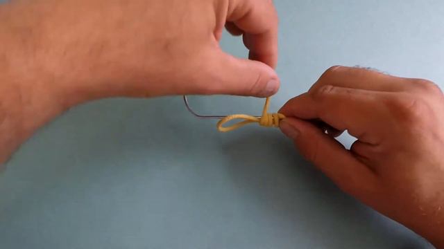 6.5 Универсальный узел Snell Uni - как привязать крючок с ушком к плетеной или толстой леске смотреть онлайн