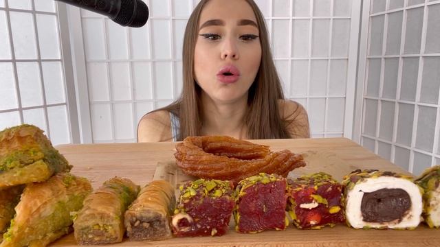 Сладкий MUKBANG| ПАХЛАВА?РАХАТ ЛУКУМ??| Парень запрещает?? смотреть онлайн