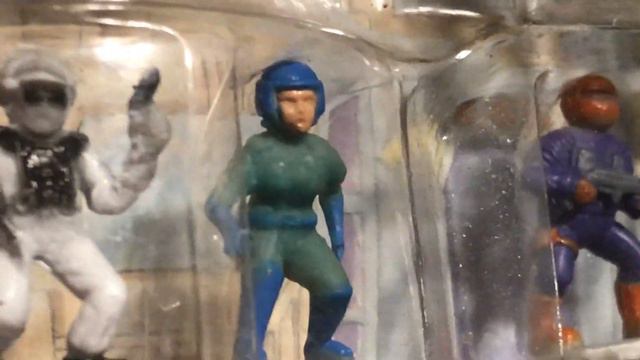 Soma "Star Rider" HO Scale Painted Space Figures, with Female! Made In China 1996 New Old Stock смотреть онлайн