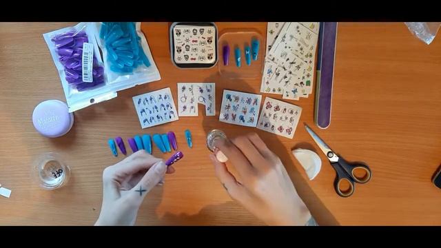 Накладные ногти с Алиэкспресс. Клеим наклеечки. смотреть онлайн