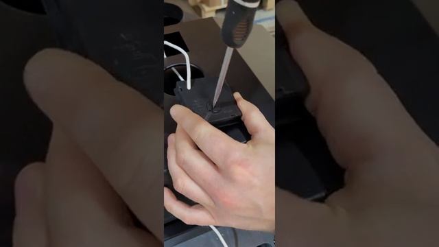 Замена элемента питания в термометре котла серии Prestige смотреть онлайн