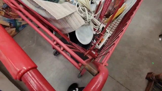 So Much Groovy Furniture! Thrift with Me. Grey Bears Santa Cruz CA #vintage #thrifting #shopwithme смотреть онлайн