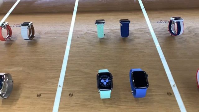 Latest Apple Products Showcase in Apple Store / iMac 24/ iPhone 12, Apple Watch 6/ iPad Pro