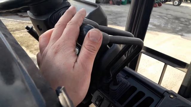 Японский вилочный погрузчик NISSAN L01A15D смотреть онлайн