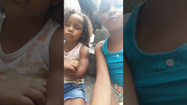 Crianças Cantando Ferrugem