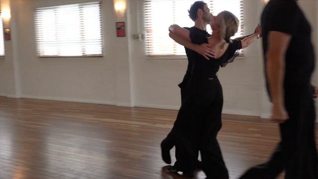 Professional Ballroom Dancing Fitness Training | Waltz, Tango, Viennese Waltz, Foxtrot & Quickstep смотреть онлайн
