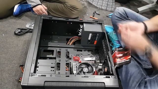 Ryzen 5 1600 PC Build Timelapse смотреть онлайн