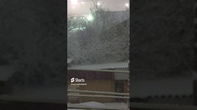 23 апреля, снег валил всю ночь, хороша весна смотреть онлайн