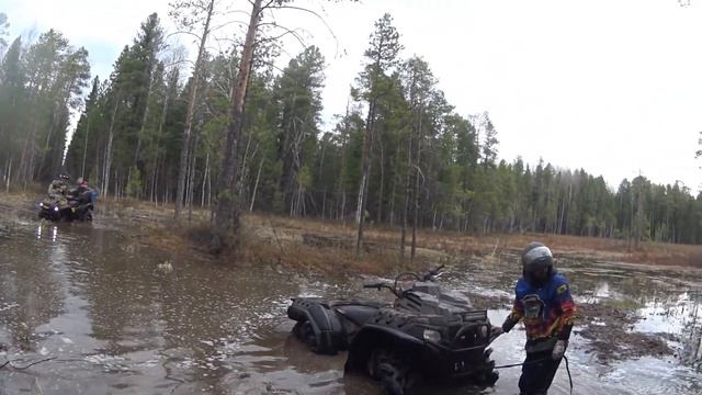 Polaris Sportsman 850 High Lifter, CF MOTO X8, OUTLANDER 650 доехали до Пашкиного болота смотреть онлайн