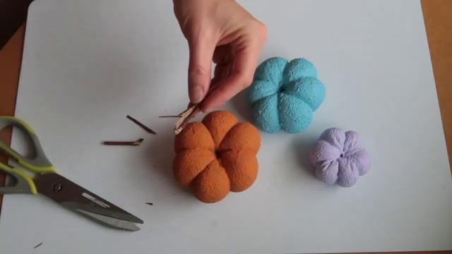 DIY Декоративные тыковки из носка * Decorative pumpkins * DK Craft Time смотреть онлайн