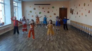 группа "Радуга", танец"Мы такие разные", дс Журавушка.