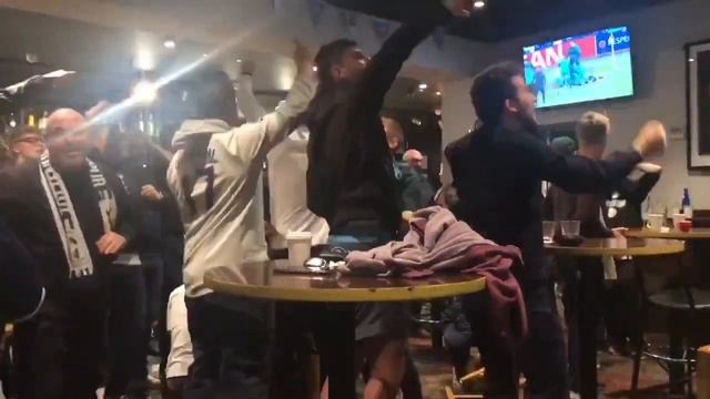 Lucas Moura scores Spurs winner after Ajax fans count down seconds | Tottenham vs Ajax смотреть онлайн