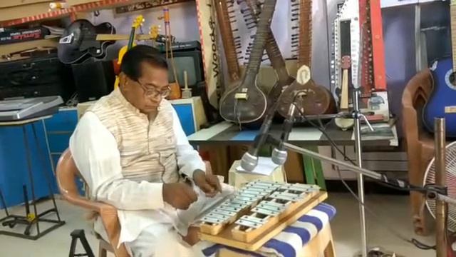 lakhon hai nighao me song on xylophone смотреть онлайн