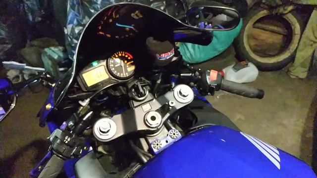 HONDA CBR 954 RR 2003. Первый запуск после зимнего простоя. First Start After Winter Downtime.