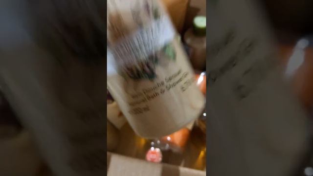 СТОЛЬКО И ЗА ТАКУЮ ЦЕНУ, ИВ РОШЕ ТЫ УДИВЛЯЕШЬ смотреть онлайн