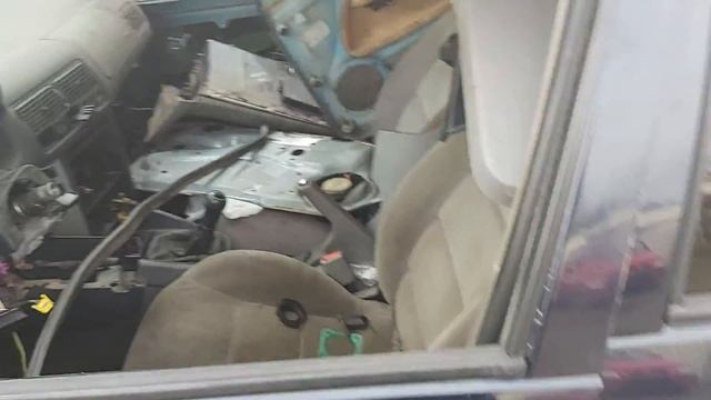 Car For Parts - Volkswagen GOLF 1998 1.9L 1kW Diesel смотреть онлайн