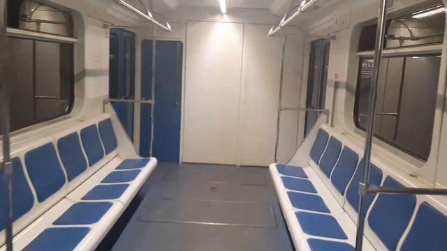 Поездка на 81-717.5М/714.5М по Кольцевой линии. Парад Поездов 09.07.2022 смотреть онлайн