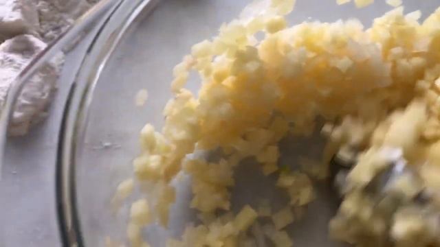 Начинка для вареников сырой картофель и лук. смотреть онлайн