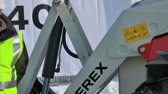 Экскаватор-погрузчик Terex TLB 840 с гидромолотом Delta F-5 и автосцепкой, 2011 г.в. смотреть онлайн