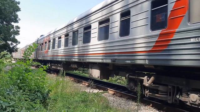 ТЭП70БС-204 с пассажирским поездом Адлер - Ставрополь проследует по перегону Палагиада - Ставрополь смотреть онлайн