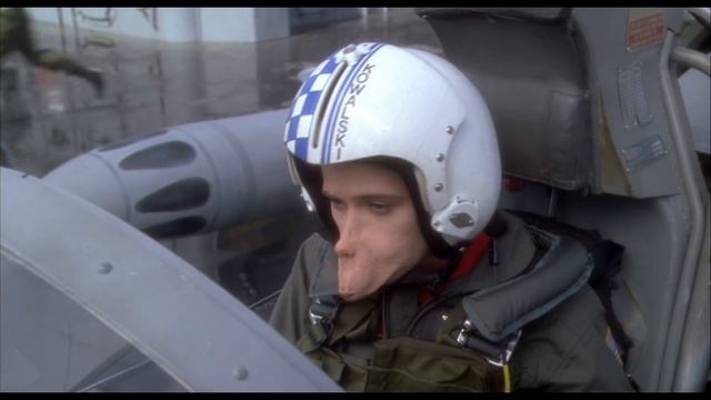 Горячие головы. Прибытие смотреть онлайн