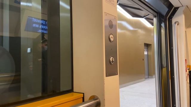 Шереметьево D/ Аэропорт в Москве/ Монорельс в Шереметьево смотреть онлайн