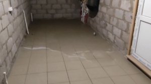 КАК ЗАТЕРЕТЬ ЗАТИРКОЙ ПЛИТКУ ПЛИТОЧНЫЕ ШВЫ своими руками с ЦЕРЕЗИТ 33