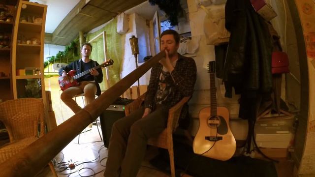 Плантация-джем. Часть 3 (didgeridoo, jews harp, bass guitar) смотреть онлайн
