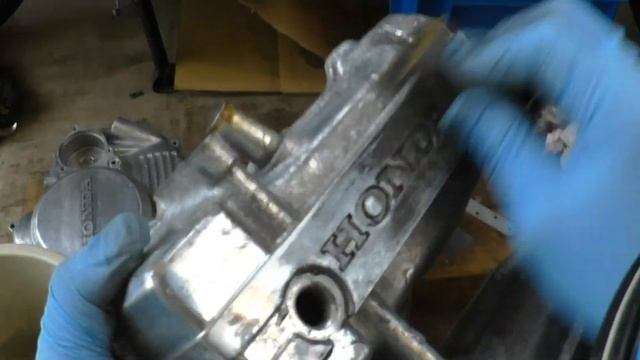 GB250クラブマンをオーバーホール(エンジン塗装 #01) Motorcycle Engine Painting: Honda GB250 CLUBMAN Part 1 смотреть онлайн