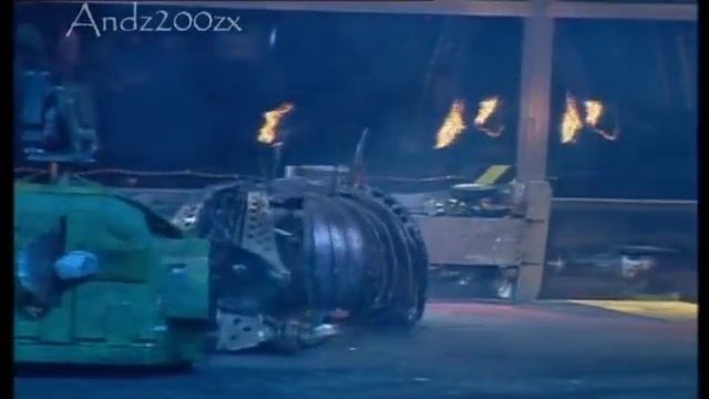 Razer vs. Onslaught - Robot Wars - Series 4 Annihalator Final смотреть онлайн