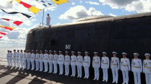 Лучшие из лучших боевых кораблей приняли участие в Главном военно-морском параде в Санкт-Петербурге