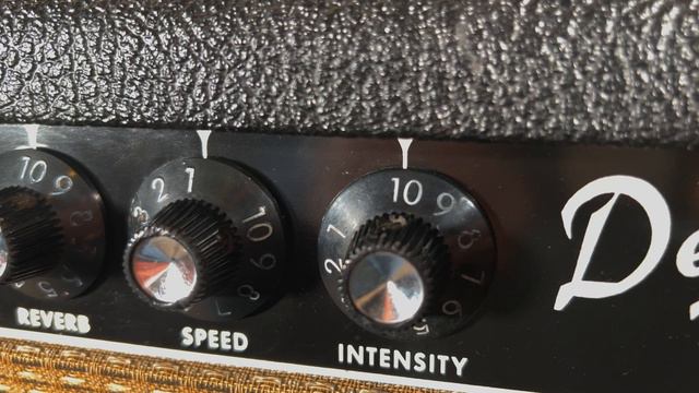 Pre CBS 1964 Fender Deluxe Reverb(Tone Test) смотреть онлайн