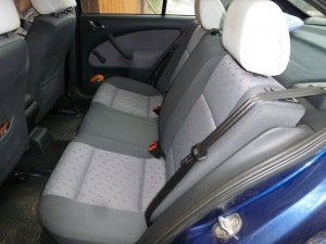 Как разложить заднее сиденье Шкода Октавия