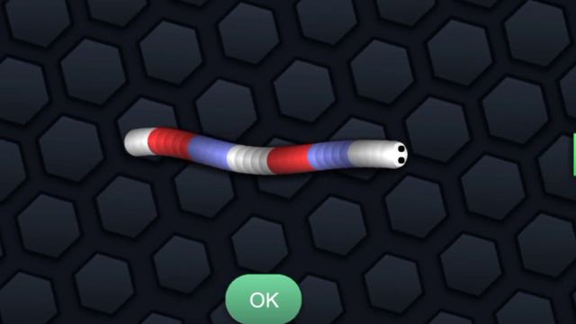 СУМАШЕДШИЙ ЧЕРВЬ! В slither.io это что-то с чем-то! смотреть онлайн
