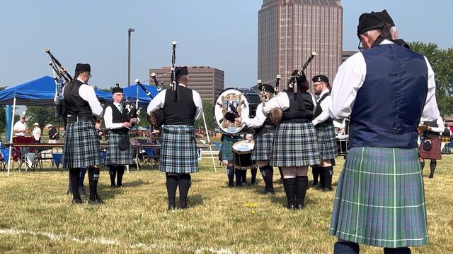 2023 Chicago Highland Games Grade 4 Medley - Twin Cities Metro Pipe Band смотреть онлайн