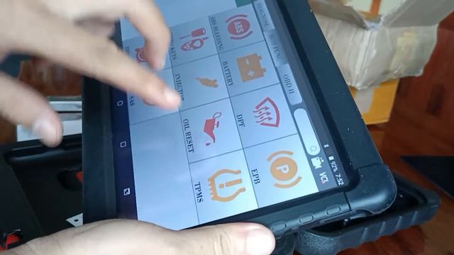 Unbox Ancel X6 And Ancel V6 OBD2 Diagnostic Tool