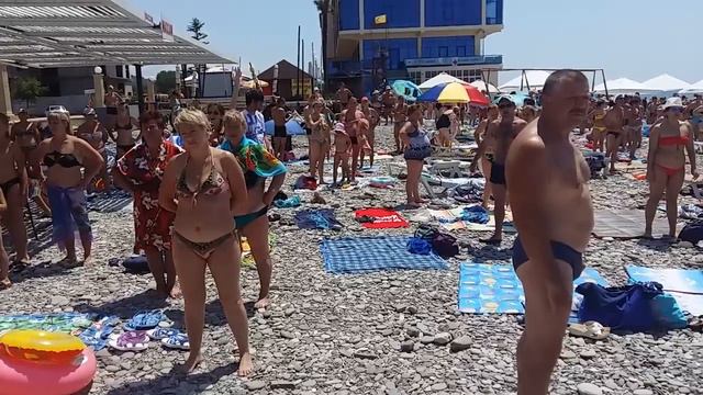 Гимн РФ на пляже в пос. Лазаревское смотреть онлайн