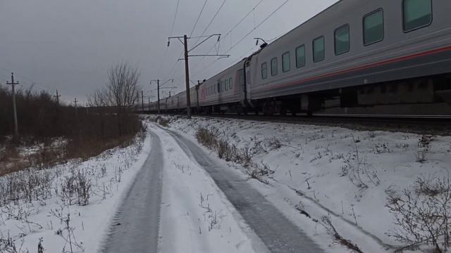 "Осетия" ЭП1М-610 со скорым фирменным поездом №33 Владикавказ-Москва смотреть онлайн