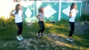 Танец под песню малявка
