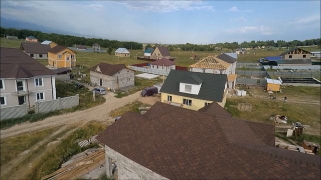 МПС Алматы. FPV полет. Обзор строящихся домов ПКСТ "Первомайский". 7.00. Утро. 20.06.2017. смотреть онлайн