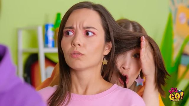 КРУТЫЕ СПОСОБЫ ПРОНЕСТИ МАКИЯЖ НА УРОК || СЪЕДОБНЫЕ КАНЦТОВАРЫ И ДРУГИЕ ИДЕИ ОТ 123 GO! GOLD смотреть онлайн