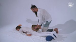 Демонстрация Метода Виброакустического массажа поющими чашами по Огуй на ПОЛУ Short 58 сек
