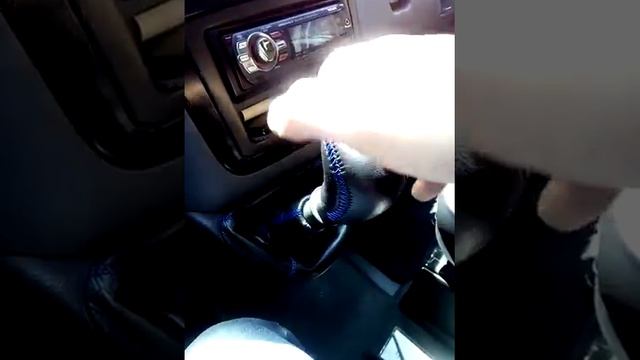 Перетяжка рычага пошив замена чехла КПП смотреть онлайн