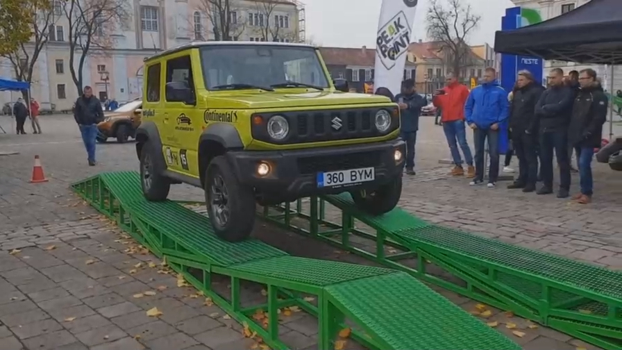 2019 Suzuki Jimny - Экстремальная производительность для бездорожья смотреть онлайн