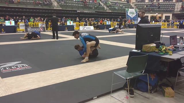 Eric Rolston - Chicago Spring Open 2016 - First Match смотреть онлайн