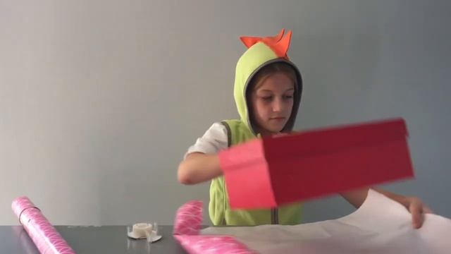 How to Wrap Boxes for Pass the Parcel Party Game смотреть онлайн