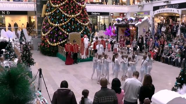 Иваново. Открытие резиденции Деда Мороза в т.ц. ,, Серебренный город". смотреть онлайн