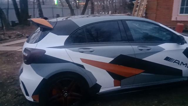 AUDI Q3RS VS AMG45 смотреть онлайн