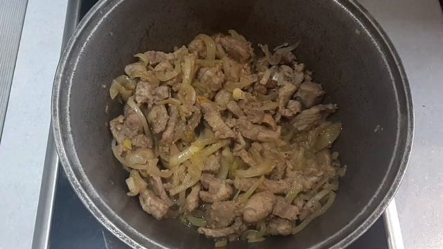 Вкусные рецепты. Бефстроганов из свинины смотреть онлайн