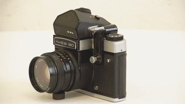Обзор Фотоаппарат Киев 60 TTL СССР 1984 год смотреть онлайн